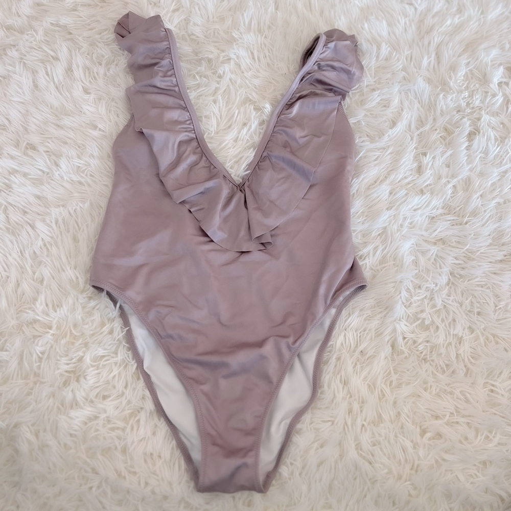 Light purple ruffle swimsuit